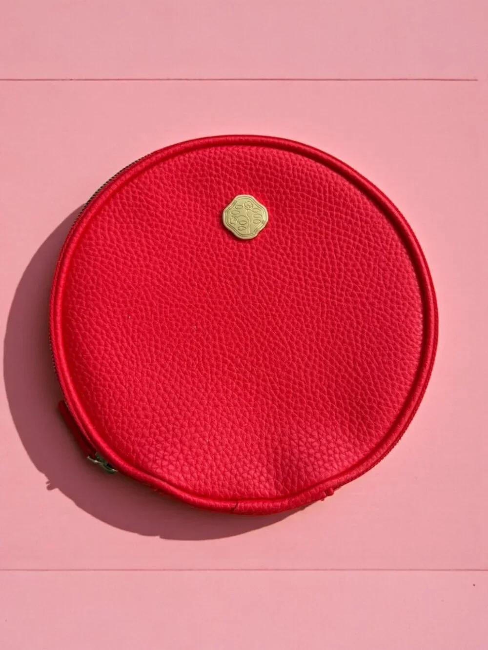 SHISEIDO Ginza Red Round Travel Cosmetic Bag NEW NWOT